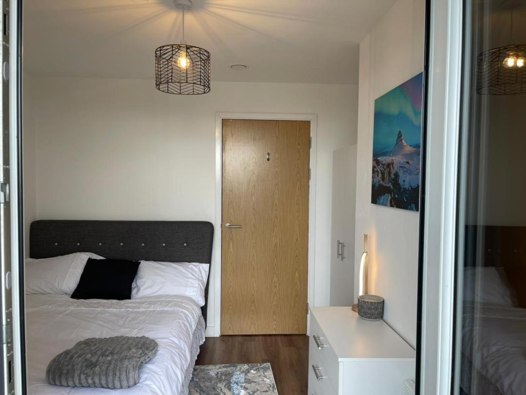 Luxury 2 Bedroom En-Suite Apartment Balcony Views Manchester Exterior photo